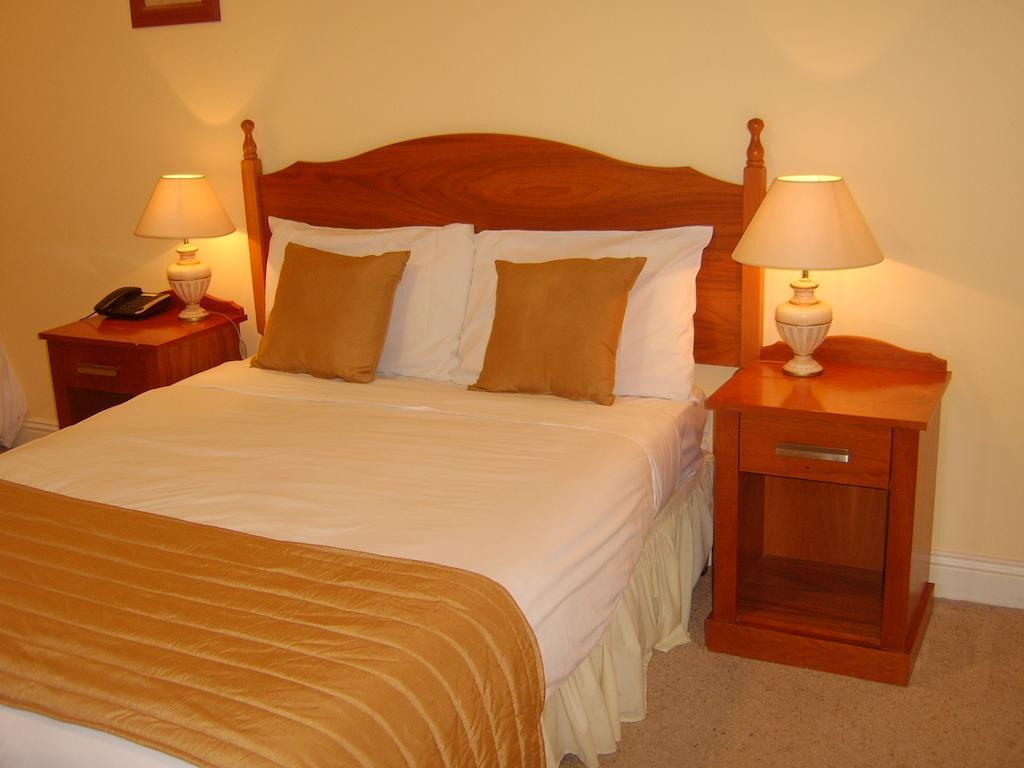 Tudor House Guest House Dungarvan  Extérieur photo
